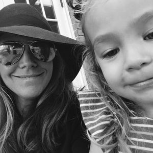 Meet your Posher, Hillary